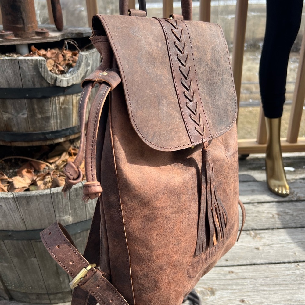 SALE BOHO CHIC Genuine brown buffalo leather bag backpack flap tassel New - Picture 6 of 12